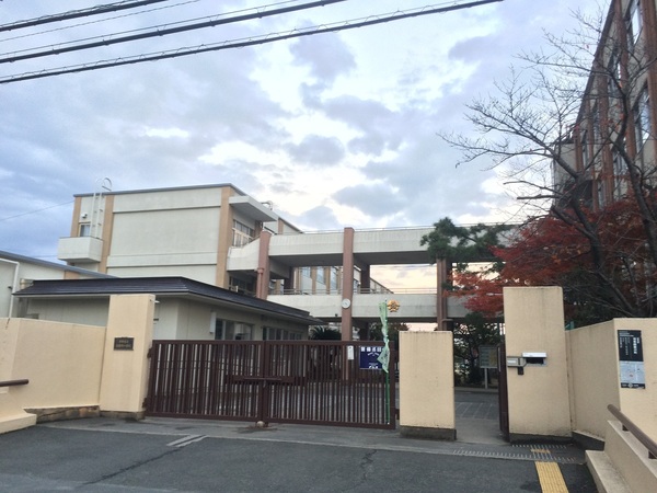 京都市伏見区羽束師志水町の中古一戸建て(京都市立羽束師小学校)