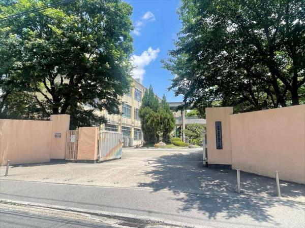 京都市右京区西京極中沢町の新築一戸建(京都市立西京極中学校)