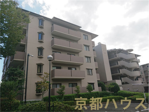 サンシティ桂坂ロイヤル参番館