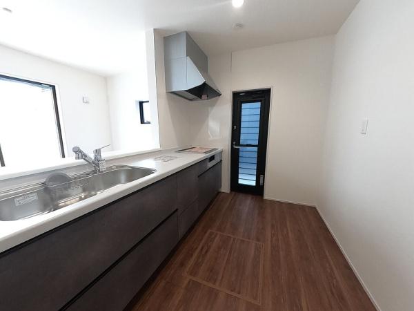 長浜市口分田町新築建売5-1(キッチン)