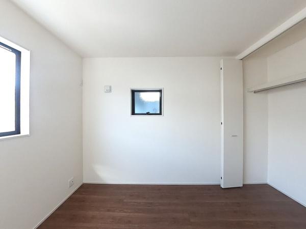 長浜市口分田町新築建売5-1(洋室)