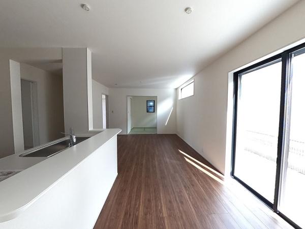 長浜市口分田町新築建売5-1(リビング)