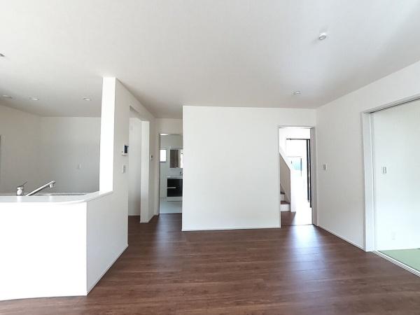 長浜市口分田町新築建売5-1(リビング)