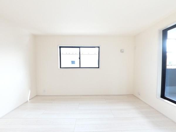 長浜市口分田町新築建売5-2(洋室)