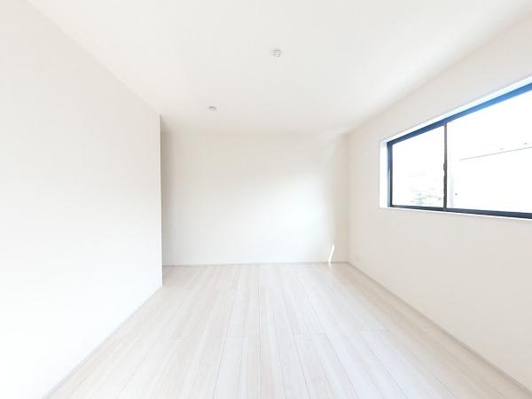 長浜市口分田町新築建売5-2(洋室)