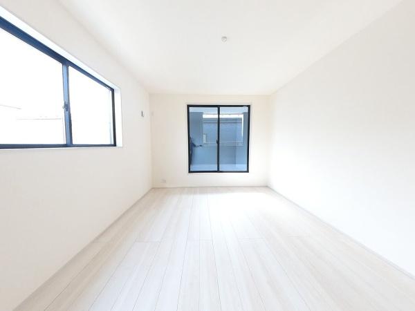 長浜市口分田町新築建売5-2(洋室)