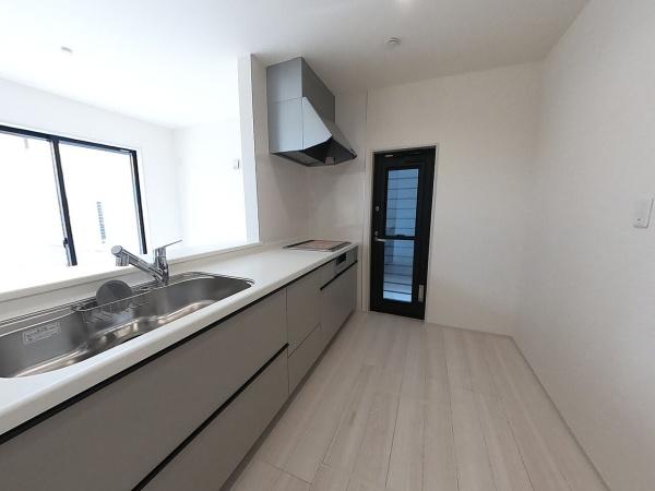 長浜市口分田町新築建売5-2(キッチン)