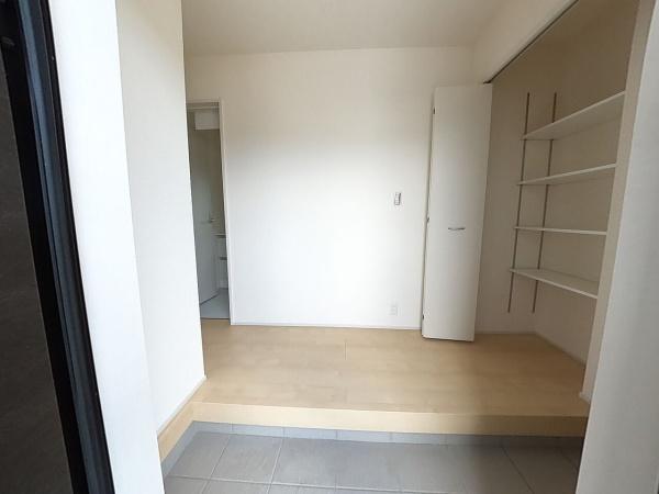 長浜市口分田町新築建売5-4(玄関)