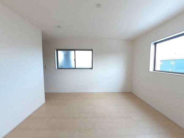 長浜市口分田町新築建売5-4(洋室)