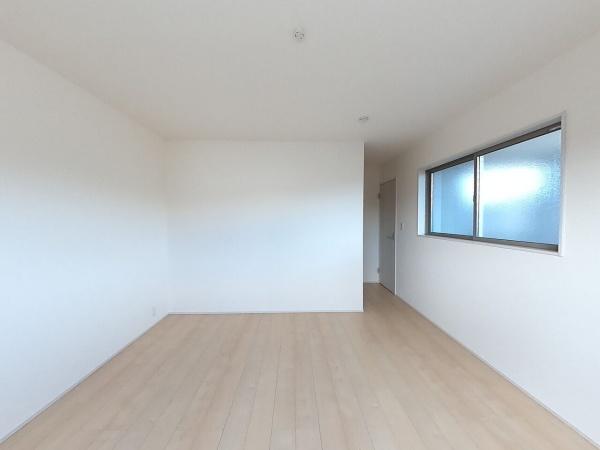 長浜市口分田町新築建売5-4(洋室)