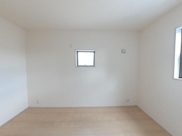 長浜市口分田町新築建売5-4(洋室)