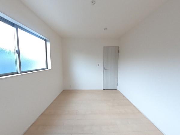 長浜市口分田町新築建売5-4(洋室)