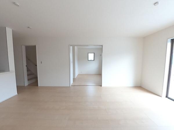 長浜市口分田町新築建売5-4(リビング)