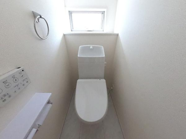 長浜市口分田町新築建売5-4(トイレ)