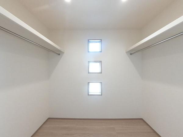 長浜市三和町新築建売2号棟