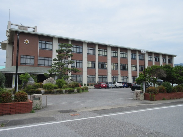 長浜市南小足町9-1号棟(長浜市立東中学校)