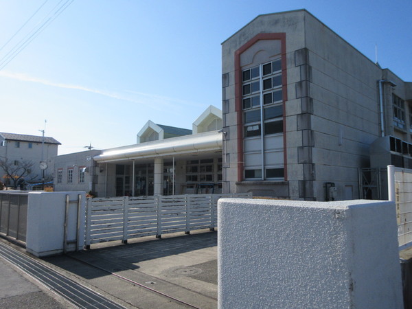 長浜市南呉服町の土地(長浜市立長浜北幼稚園)