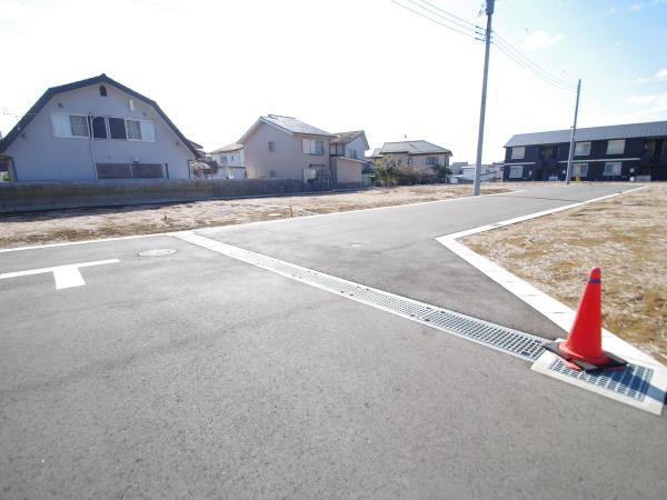 八街市八街にの土地