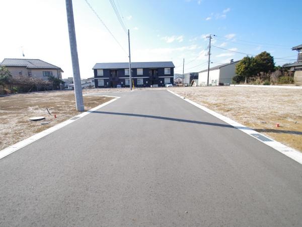 八街市八街にの土地
