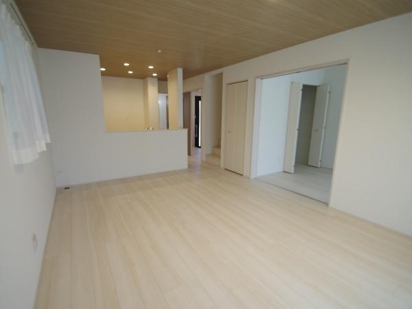 成田市　玉造３（５丁目）　全２棟　Ｂ棟