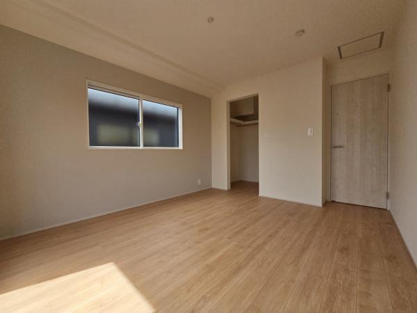 四街道市　旭ケ丘４丁目　全２棟　２期　２号棟