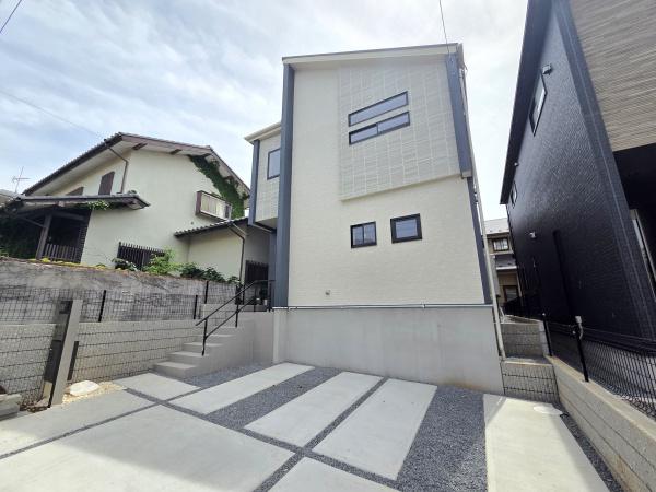 四街道市　旭ケ丘４丁目　全２棟　２期　２号棟