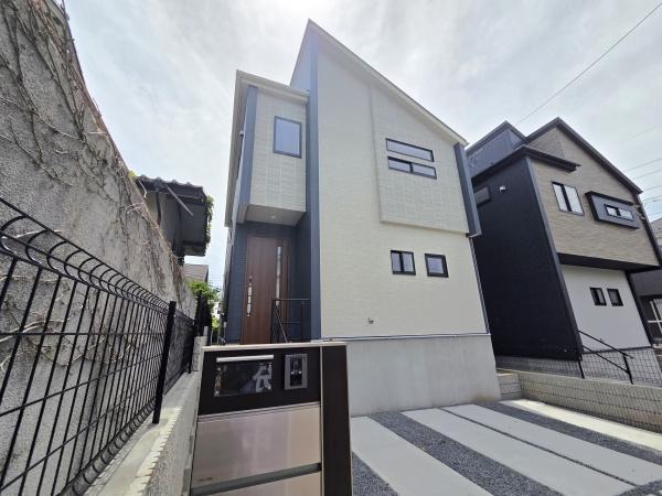 四街道市　旭ケ丘４丁目　全２棟　２期　２号棟