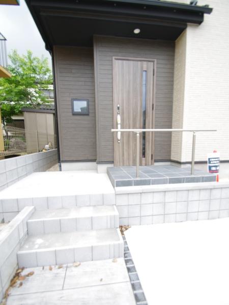 グラファーレ　四街道市旭ヶ丘９期全２棟２号棟
