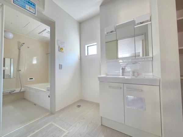 四街道市　栗山　３期　全２棟　２号棟