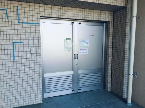 パインズマンション成田