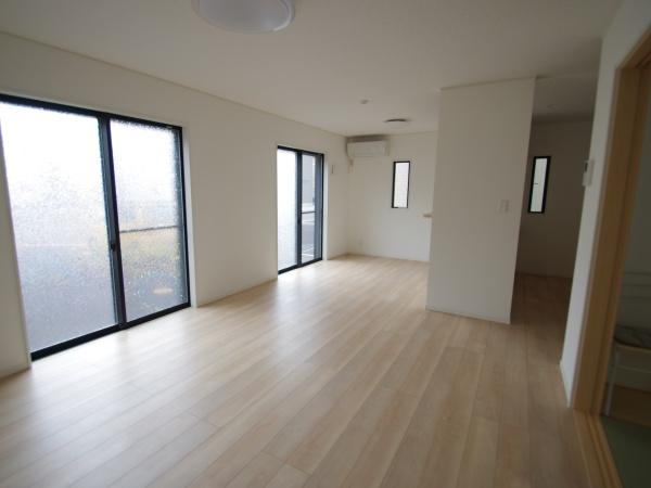 八街市八街ほの中古一戸建て