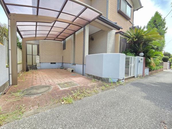 東金市日吉台5丁目の中古一戸建て(駐車場)