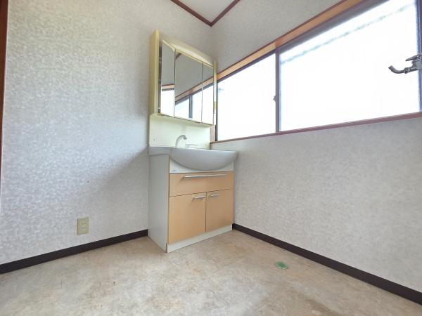 八街市八街ろの中古一戸建て