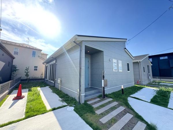 ライフベース　富里市　七栄　全７区画　２号棟
