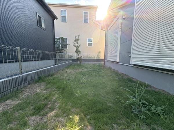 ライフベース　富里市　七栄　全７区画　２号棟