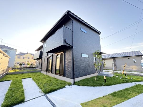 ライフベース　富里市　七栄　全７区画　４号棟