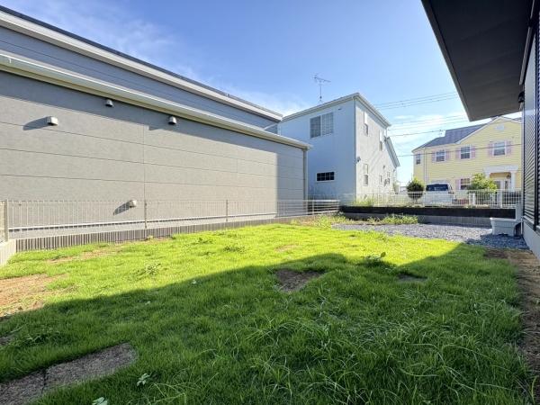 ライフベース　富里市　七栄　全７区画　５号棟