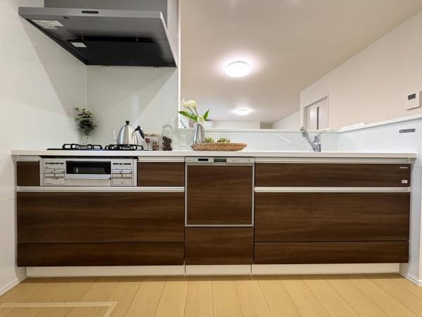 ライフベース　富里市　七栄　全７区画　７号棟