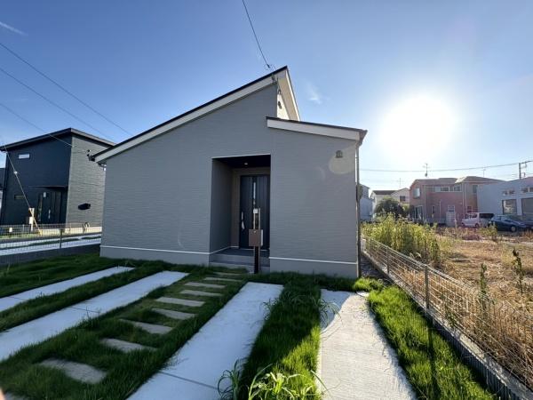 ライフベース　富里市　七栄　全７区画　７号棟