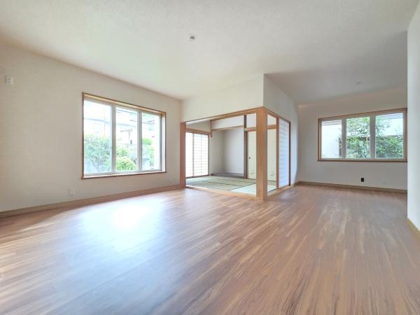 佐倉市白銀2丁目の中古一戸建て(リビング)