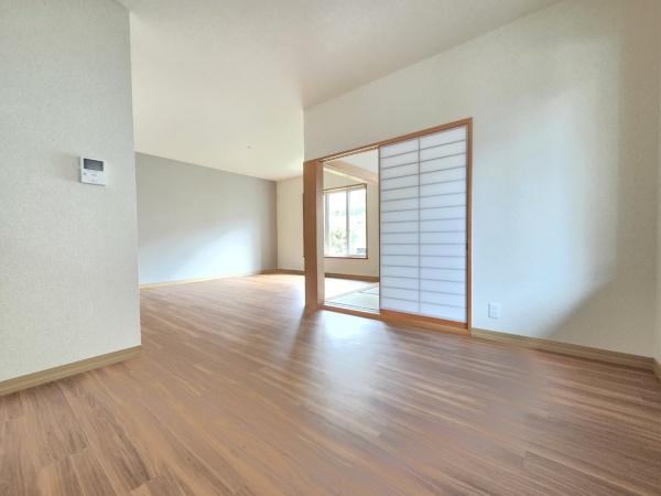 佐倉市白銀2丁目の中古一戸建て(リビング)