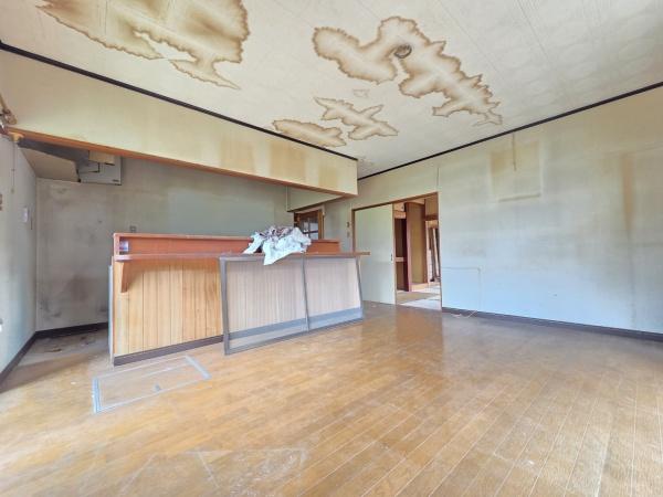 大網白里市永田の中古一戸建て(リビング)