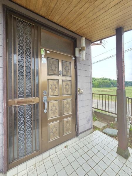 大網白里市永田の中古一戸建て(玄関)