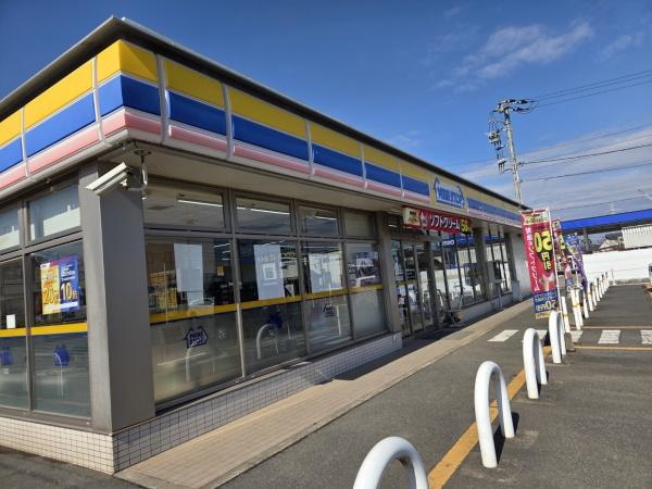 グラファーレ　佐倉市　石川４期　全２棟　１号棟(ミニストップ佐倉インター店)