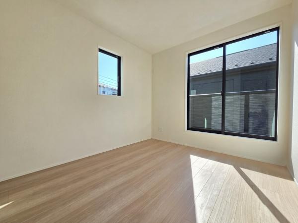 グラファーレ　佐倉市　石川４期　全２棟　１号棟