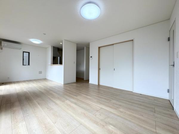 八街市八街ほの中古一戸建て