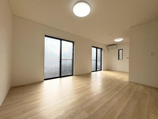 八街市八街ほの中古一戸建て