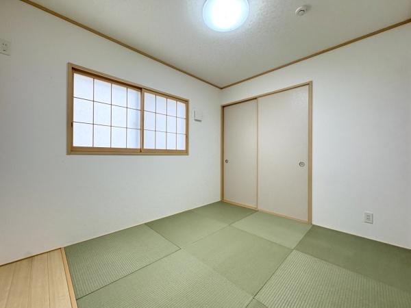 八街市八街ほの中古一戸建て