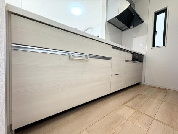 八街市八街ほの中古一戸建て