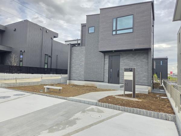 ザ・ドリームフィールド成田75(富里市七栄)1号棟